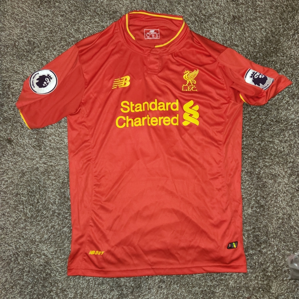 Steven Gerrard Liverpool Jersey (2016-2017)